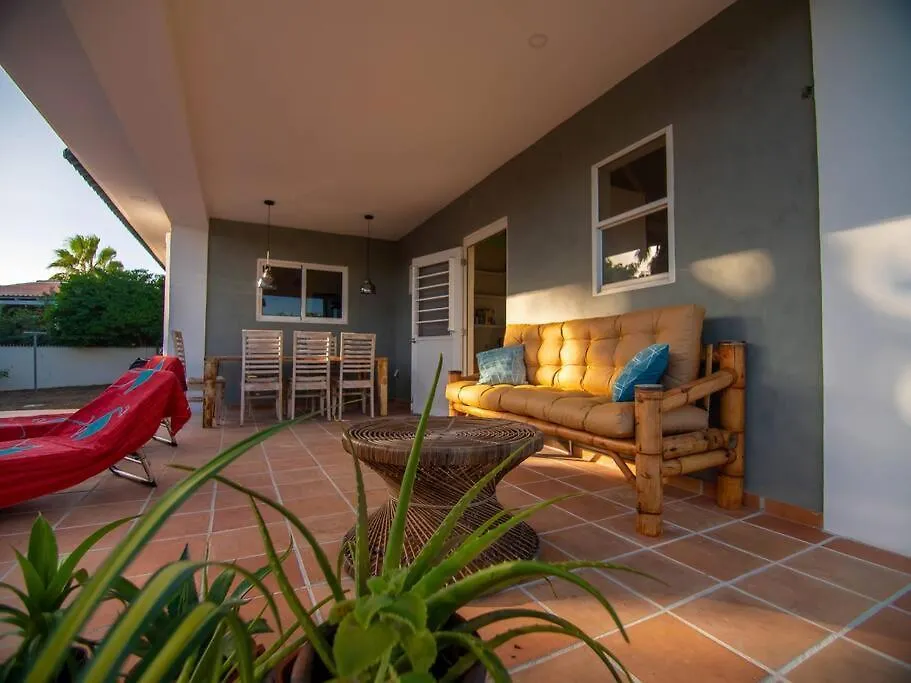 Sunny & Breezy, Tropical 3 Bedroom Villa With Pool يلمستاد كوراساو